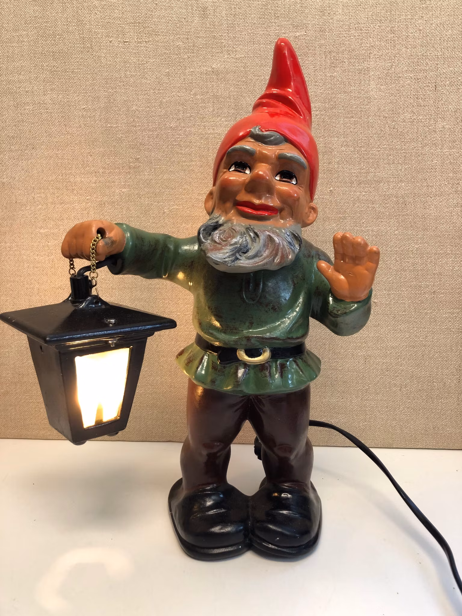 BORDSLAMPA, keramik, "Tomte", Heissner, Tyskland, 1900-talets andra hälft.