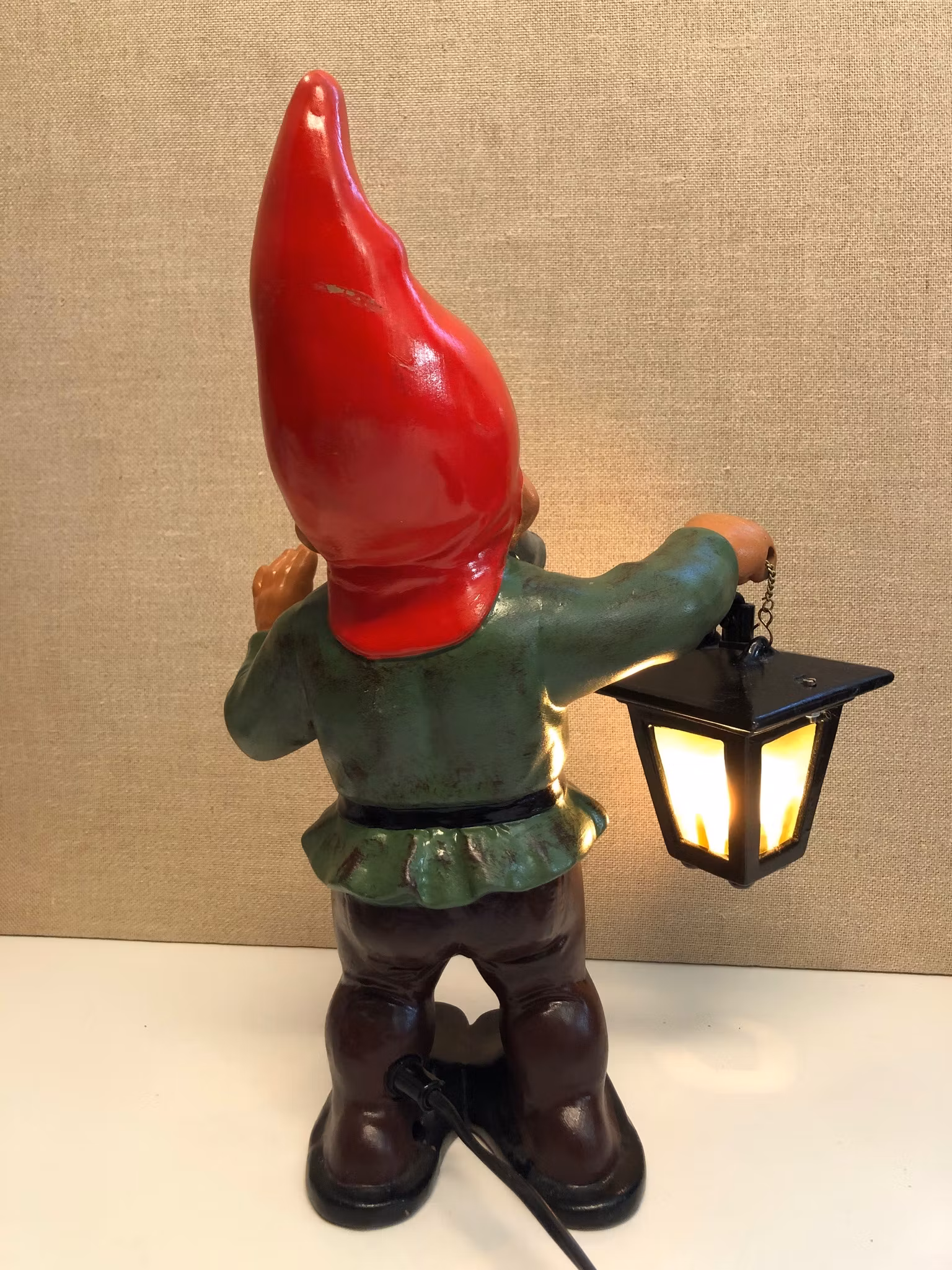 BORDSLAMPA, keramik, "Tomte", Heissner, Tyskland, 1900-talets andra hälft.