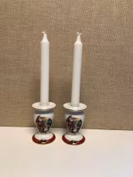 ANNE ROSELIEN. Candlesticks, a pair, porcelain, "Classic/Children's Christmas", Fyrklövern.