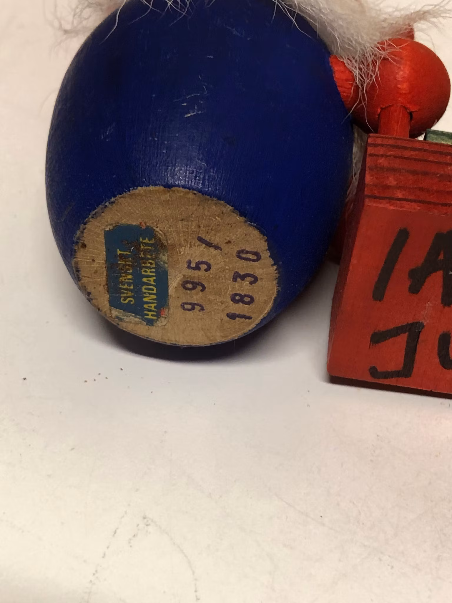 FIGURINER 6 st. trä, bl.a Tomtenissar, 1900-talets andra hälft.