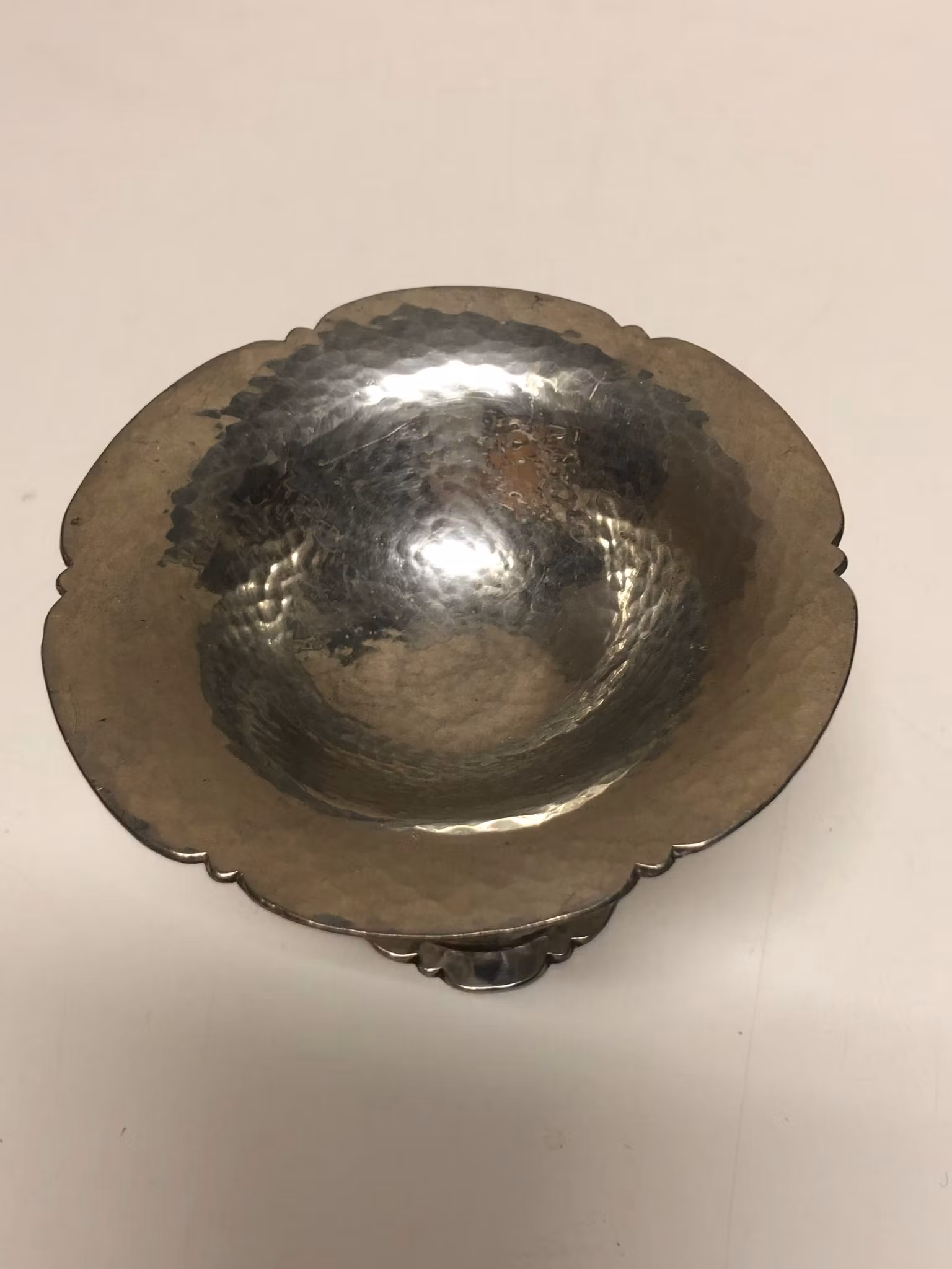 SKÅL PÅ FOT, tenn/trä, WG, Danmark, 1920/30-tal.