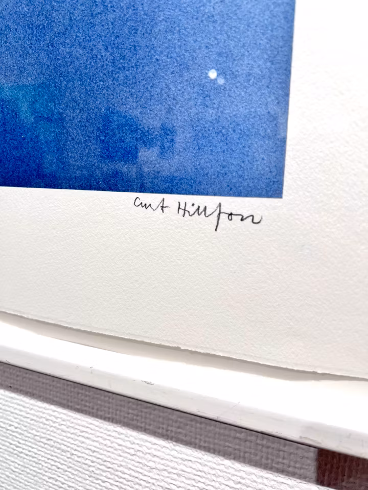 Inramat litografi av Curt Hillfon. 62x82 cm