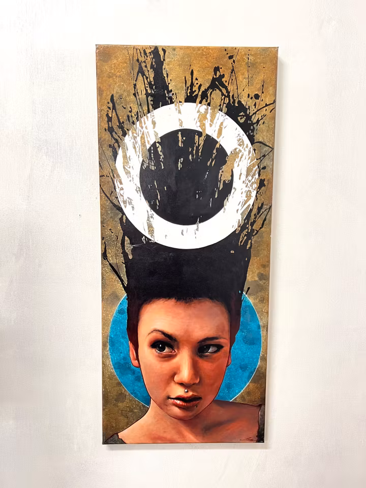 "Kvinna med Halo" Akrylmålning på duk av Jonas Brodin. 30x70 cm