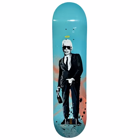 "Karl Lagerfeldt" Blandteknik på skateboard av Mike Blomqvist, 20x80 cm