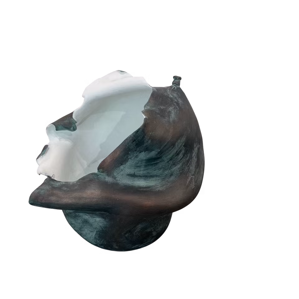 "Sköra minnen stark själ", Linoljevax på stengodslera av Helena Sandgathe, Höjd 29 cm