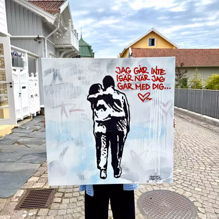 Jag går inte isär när..., Blandteknik på duk av Hellstrom Street Art, 80x80 cm