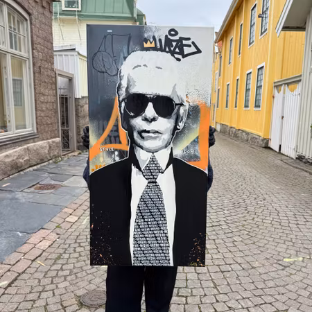 "Style Icon" av Mike Blomqvist, blandteknik med sprayfärg och akryl på duk, 50x100 cm.