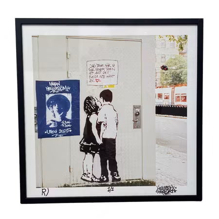'Streetphoto I', Fotografi av Rasmus Johanson & Hellstrom Street Art, 40x40 cm