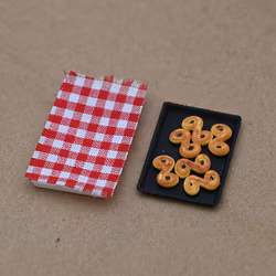 Bricka m handtag, duk, plåt och 6 lussekatter 1:18