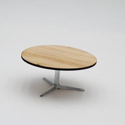 Större Snurrbord med ljus skiva i trä 1:18
