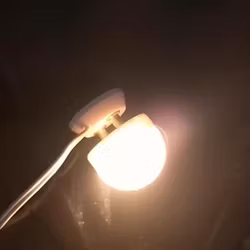 Lampa Halv Boll med piggar