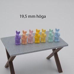 Liten Kanin i pastellfärger 19,5 mm hög