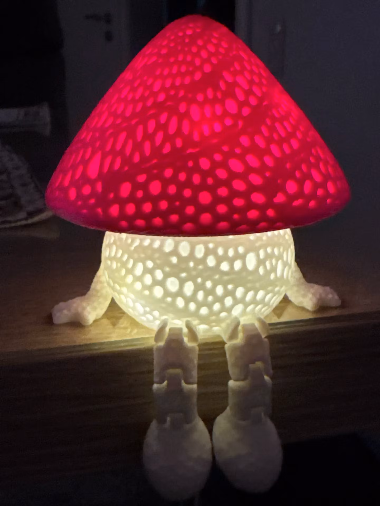 Sittande Svamplykta – LED-värmeljus