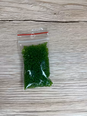 Seed Beads transparent 2,6 mm, Olivgrön (20g)