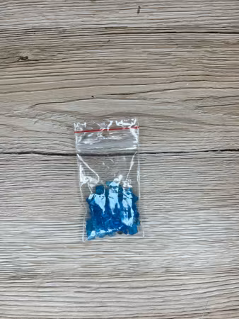 1 / 2 Syntetisk Sten Chip 5-10 mm, Turkos (10g)