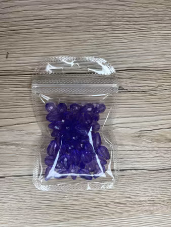 Lila slipade droppar, akryl