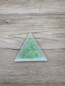 8mm glaspärlor ljusgrön mix