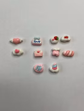 Flatbacks, love (12-18mm) (10st)