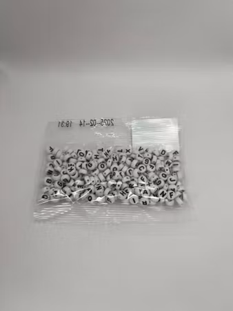Bokstavspärlor 7,5 mm, Vit (250 st)