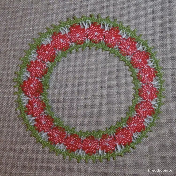 Lingonkrans  7,5x7,5 cm