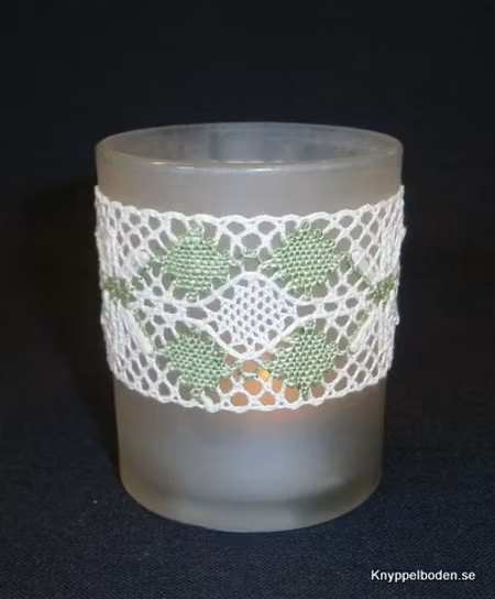 Stjärnöga bredd 4 cm, avsedd för ljusglas med 5,5-6cm diameter.