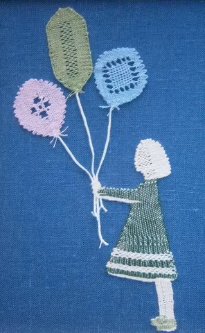 Lina med ballonger 10x21 cm