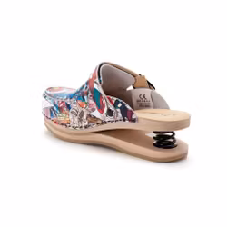 Trätofflor Baldo med fjäderdämpning och unika mönster i läder och bokträ | West Rose