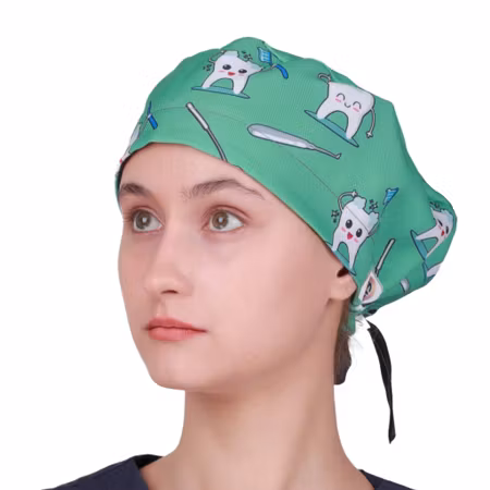 Medicinsk mössa med justerbar passform i många olika mönster – Kort eller täckande modell | Aelin