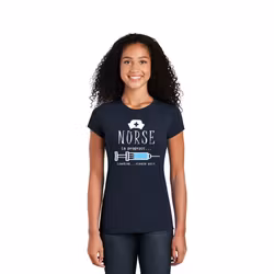 Kortärmad t-shirt med tryck för dam - Nurse In Progress | Cutieful