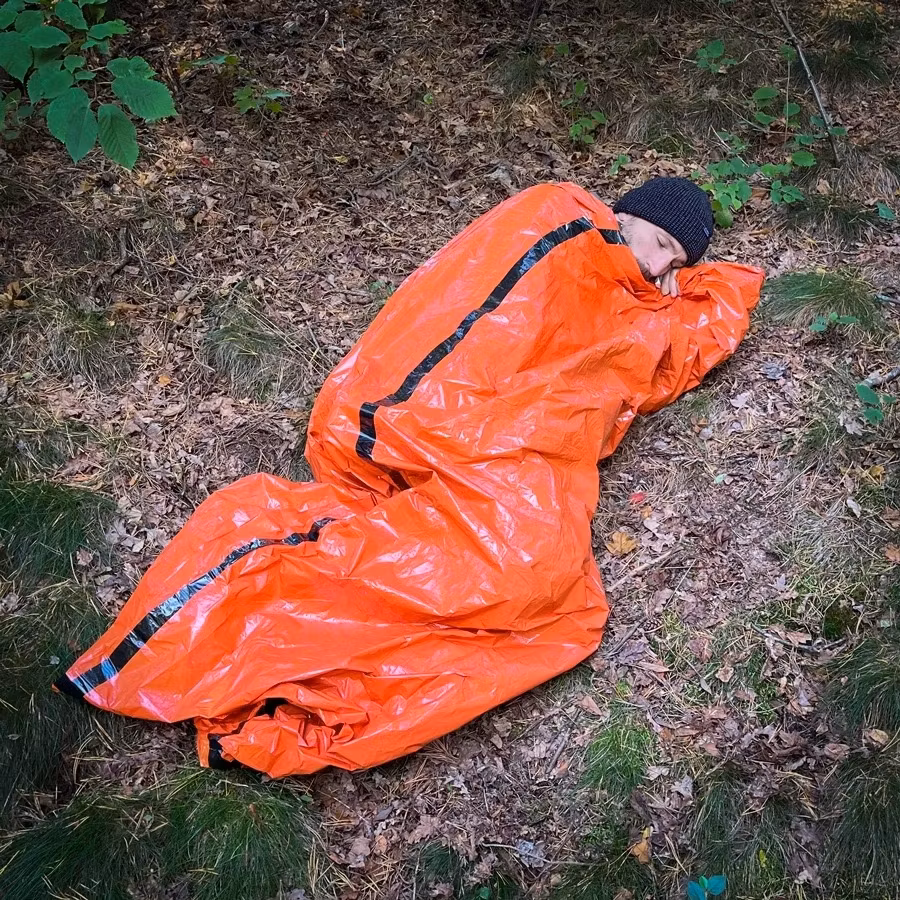 Nødsovepose med nødfløyte