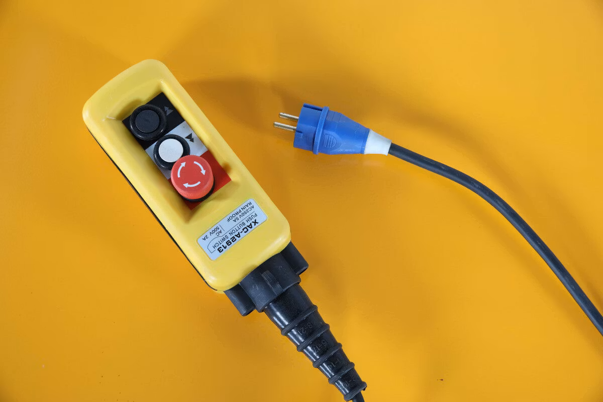 Lyftbord 1000kg, 820 X 1300 mm, 1321053102