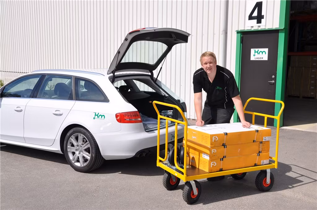 Plattformsvagn 1336x650x1090 mm, 400kg, KM144650