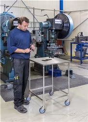 Rullbord 605x605x885mm, 150kg, broms, KM270B