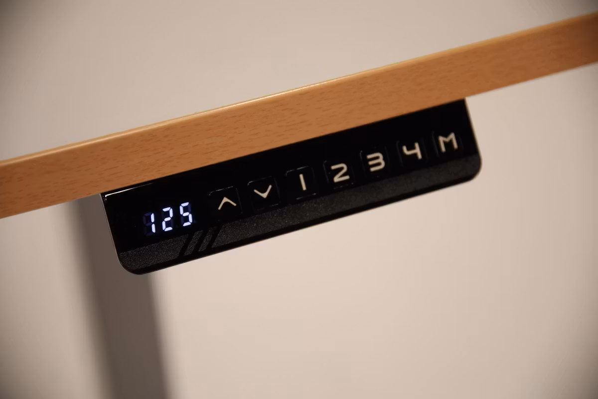 Elektriskt arbetsbord 1600 mm, 150 kg, 4230074303