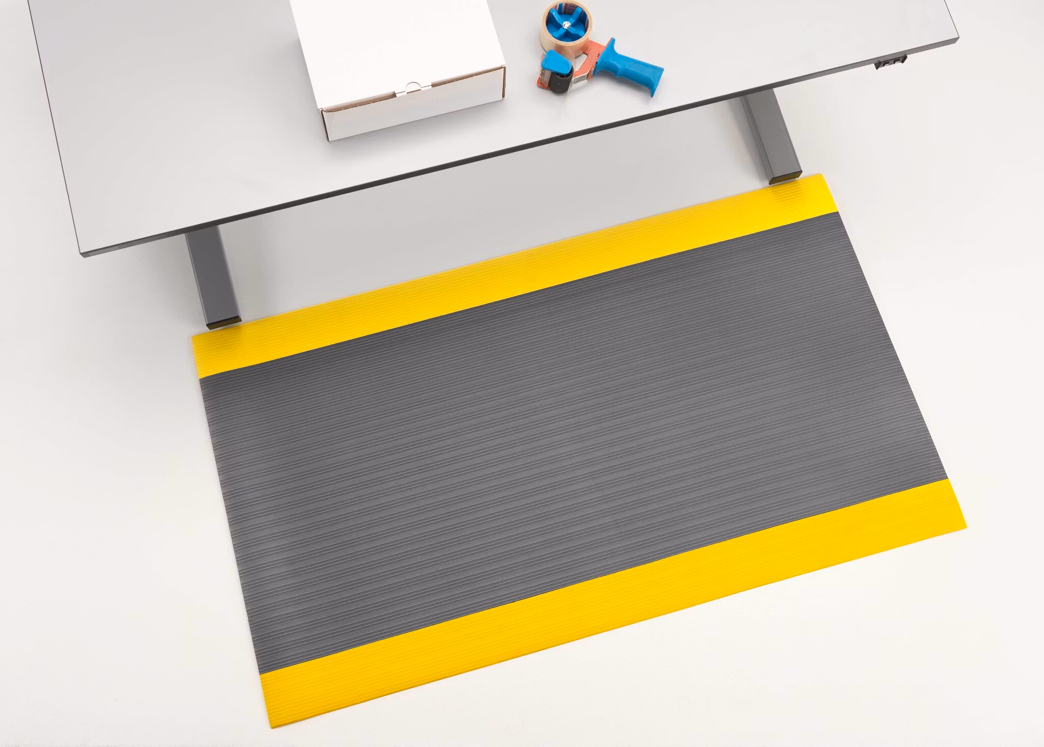 Arbetsplatsmatta Senso Ribb, bredd 90 cm, grå, gul kant per löpmeter