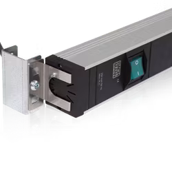 Energipanel 8 uttag horisontell, 3-297-0