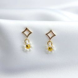 DAISY studs