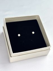 FERSKVANNSPERLE studs