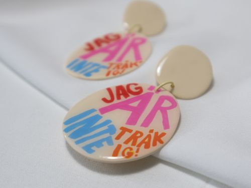 JAG ÄR INTE TRÅKIG