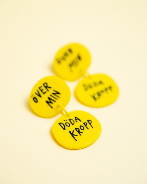 ÖVER MIN DÖDA KROPP