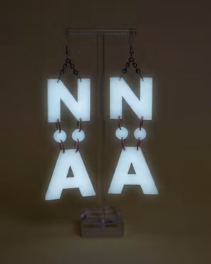 NÄ (glow in the dark)