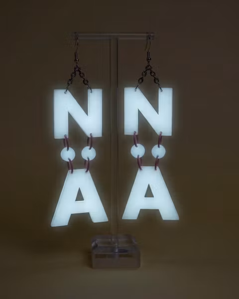 NÄ (glow in the dark)