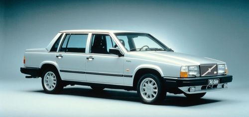 Solfilm til Volvo 740. Færdigskåret solfilm til alle Volvo biler.