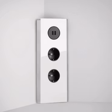 Hörnbox Mira vit glas 2-vägs med 2x USB-A