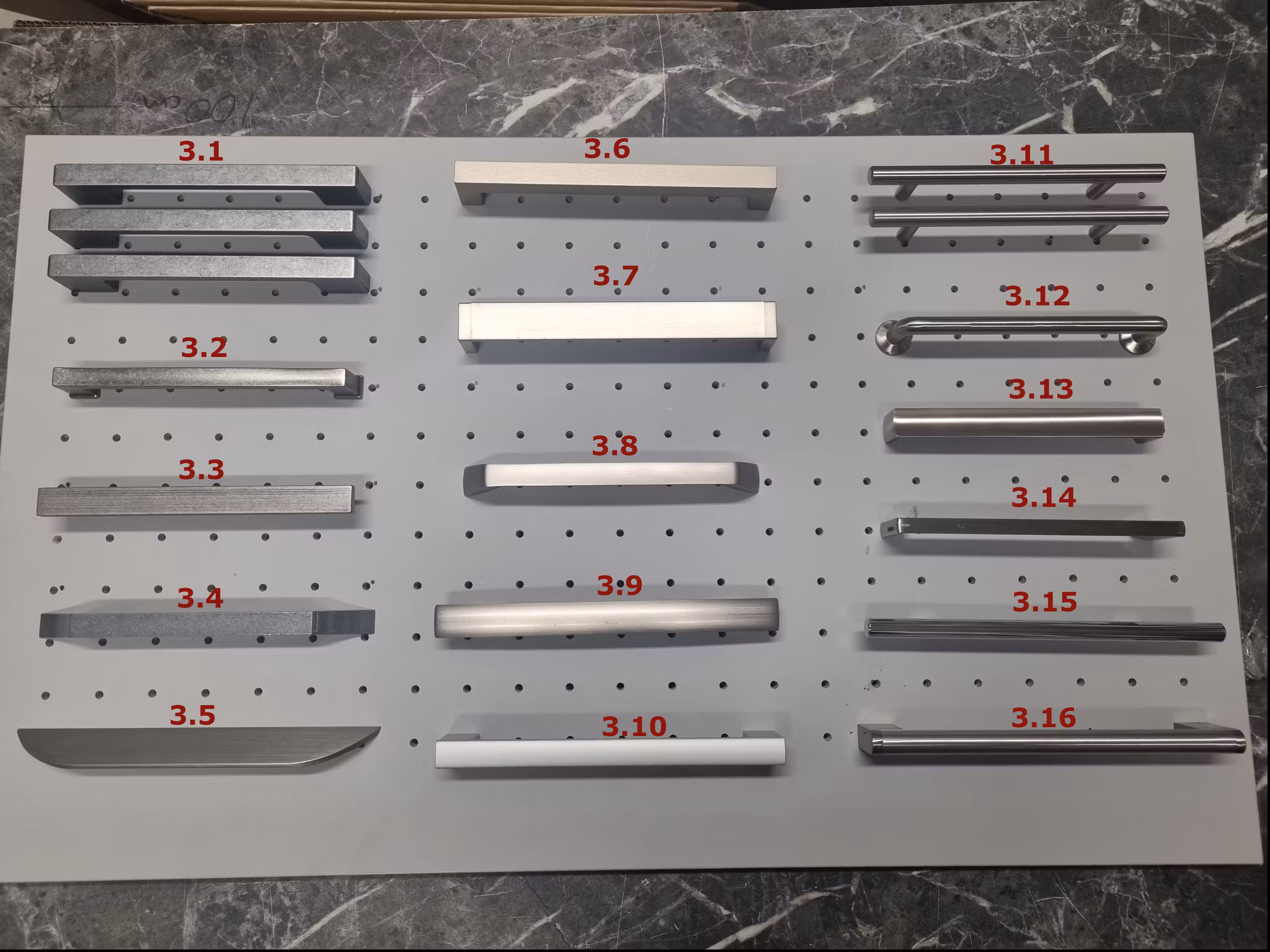Serie 3 Breda handtag metall, (16 varianter)