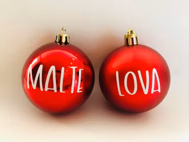 ”Jingle Bell”  Julkula med namn - Plast