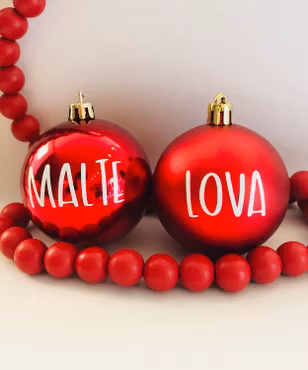”Jingle Bell”  Julkula med namn - Plast
