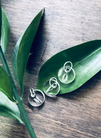 Cirkel med bokstav  - Plexi