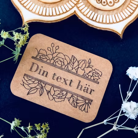"Flowers" - Konstläderlappar med eget namn / ord / text