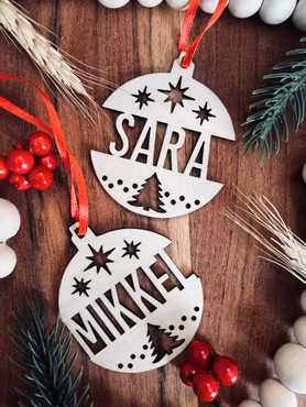 Julkula med utskuret namn - Trä